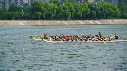 2025辽宁朝阳全国龙舟邀请赛暨朝阳市第十六届龙舟比赛启幕