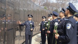 沈阳出入境边防检查站组织开展清明节祭奠英烈活动