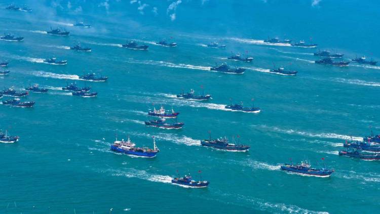 开海啦！大连渔船起航追“鲜”