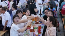 举杯“啤酒之都” 共赴盛夏狂欢  2025沈阳雪花国际啤酒嘉年华启幕