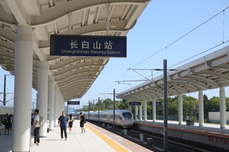 辽宁：全面振兴按下加速键