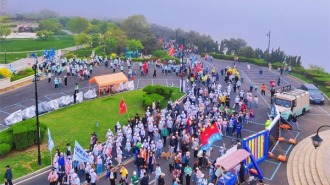 第24届大连国际徒步大会（金石滩分会场）启幕 6.3万人用脚步丈量海岸