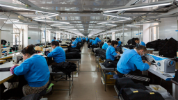 “扶贫车间”织就幸福网 产业振兴绘就新图景