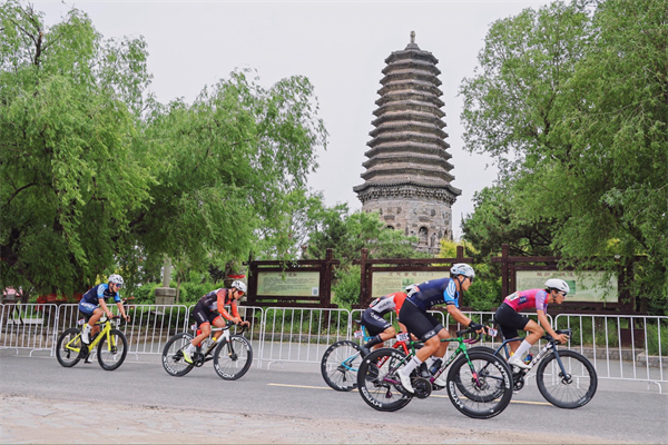 2025年中国公路自行车联赛暨中国自行车运动骑游大会湖系列·康平站落幕_fororder_常康平自行车5
