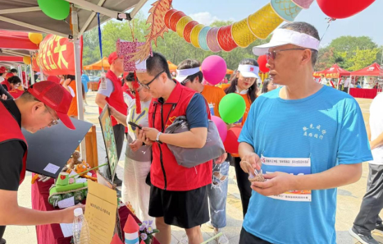 沈阳市辽中区举行第十个“中华慈善日”主题活动 福彩助力慈善事业再添新力_fororder_图片15