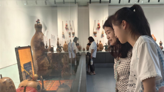 中国（沈阳）工业博物馆开启“福禄山海”辽宁葫芦工艺展