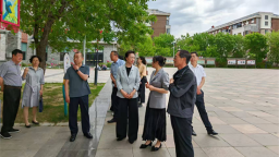 营口市人大常委会开展人大代表进站接待群众活动