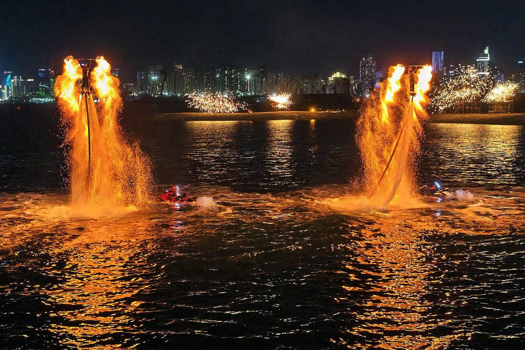 大连梭鱼湾上演海上非遗秀