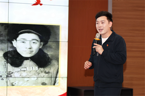沈阳市实验学校“国防教育第一课”：模范引领，共筑少年国防梦_fororder_图片1