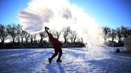 沈阳：“泼水成冰”，-28℃的快乐