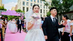 高甜七夕 “铁”定爱你！沈阳铁西区第五届职工集体婚礼举行