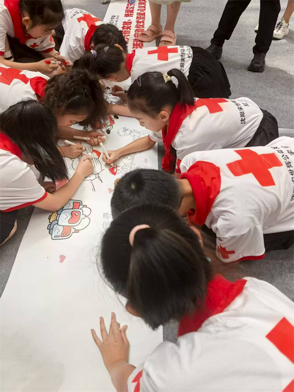 沈阳市红十字会举办“振兴新突破 博爱辽宁行”数字公益活动启动仪式暨爱心义演义卖活动_fororder_杨薇红十字2