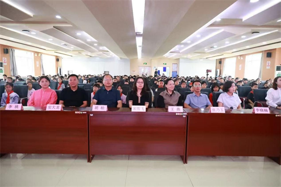 沈阳市南京一校长白岛第一小学“行走的开学第一课”邀请非遗人进校园_fororder_教育南京一3