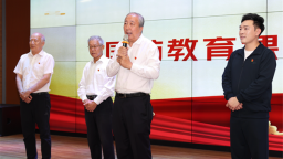 沈阳市实验学校“国防教育第一课”：模范引领，共筑少年国防梦