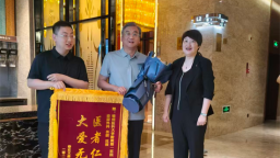 锦州医生郑州救人：我们本能的反应就是治病救人
