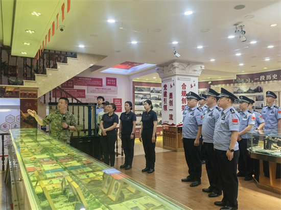 丹东一经街边境派出所：心桥连边关 善治暖民心_fororder_丹东一经街1