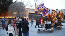 中美青少年研学营走进沈阳北市场