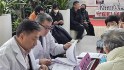 辽宁省红十字基金会“辽河行”公益活动走进锦州市中心医院