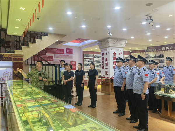 一经街边境派出所：鉴往知来强信念 忠诚护航新征程_fororder_杨薇4