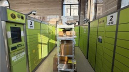 大连市普兰店区：政企社三方携手 破解小区快递配送“难题”