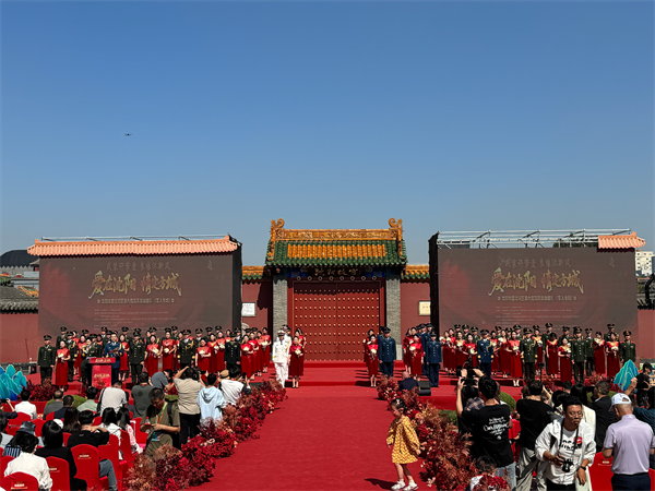 铭记历史再启幸福！沈阳市第六届国风集体婚礼举行_fororder_图片13