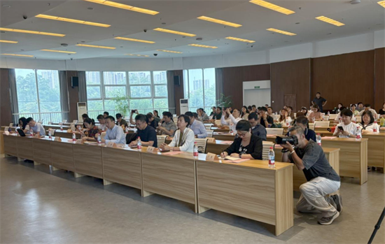 中德园迎来德国下萨克森州代表团 共话产业合作新机遇_fororder_常中德园2