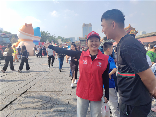 沈阳方城记：国庆中秋假期，被“红马甲”暖到了_fororder_沈阳市善若水1