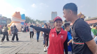 沈阳方城记：国庆中秋假期，被“红马甲”暖到了