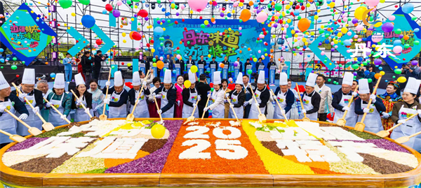 2025辽宁夏日消费季暨大连啤酒嘉年华启幕_fororder_城市-06