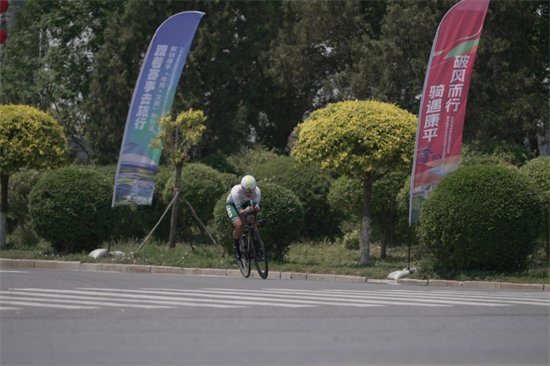 2025年中国公路自行车联赛暨中国自行车运动骑游大会湖系列·康平站开赛_fororder_常自行车3