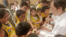 跟着科研大咖探秘真菌世界 辽宁省科技馆举行公益研学活动