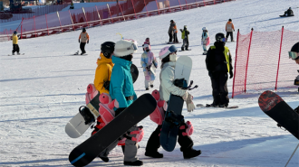 从滑雪场到重工厂！解锁沈阳的冰雪热情与工业温度