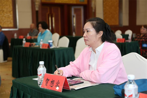残疾人专职干事贺想容：不言败的铿锵玫瑰_fororder_残联图1