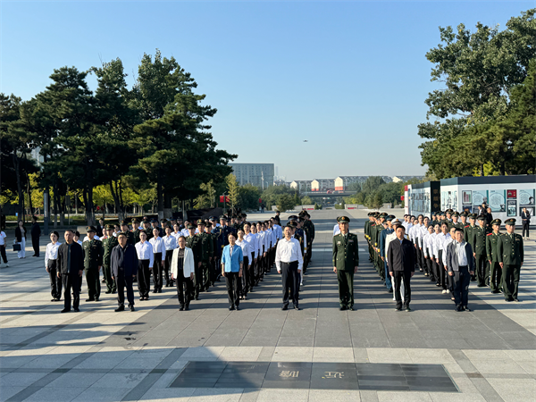 铭记历史再启幸福！沈阳市第六届国风集体婚礼举行_fororder_图片16