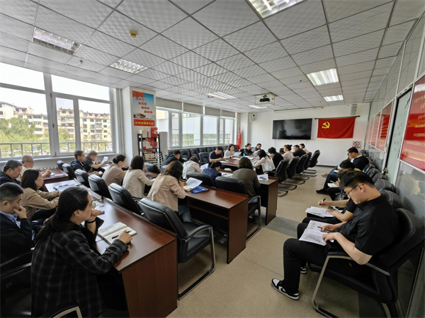 86名医护暖心护航 “皇马”医疗保障全面守护跑者安全_fororder_图片1