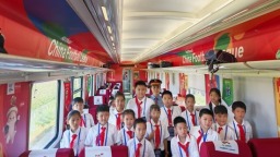 “观赛+文旅”双向奔赴！ “大东副食号”球迷专列再度启程
