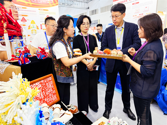 沈阳市于洪区教育局携创新成果亮相珠海教博会_fororder_教育于洪1