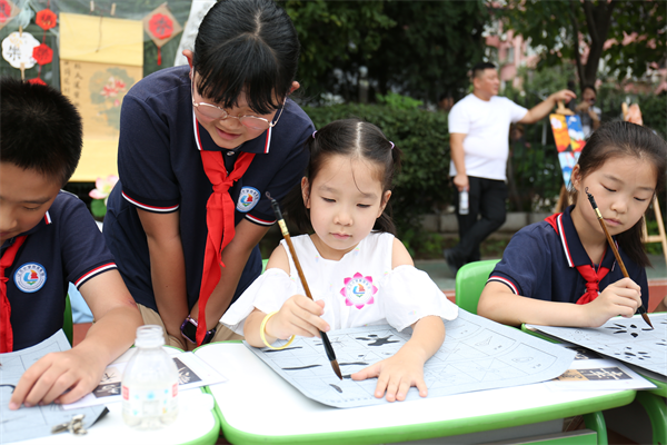 沈阳市大东区辽三小学举行新生入校仪式_fororder_教育1