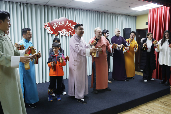 “探秘盛京非遗 共赏文化瑰宝”中德文化交流“艺术之旅”启程_fororder_微信图片_20251110093654_141_210