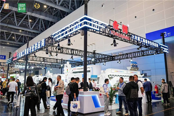 “智造”发力！湖北粮机军团国际展会签约超过3亿元_fororder_f9aef1bc91f64f46835ecab82946145b