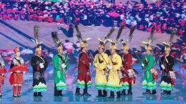 目瑙纵歌燃动贡水河畔 民族大联欢点亮浪漫宣恩