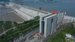从“硬核交通设施”到“热门旅游IP” 三峡升船机累计客运量突破200万人次