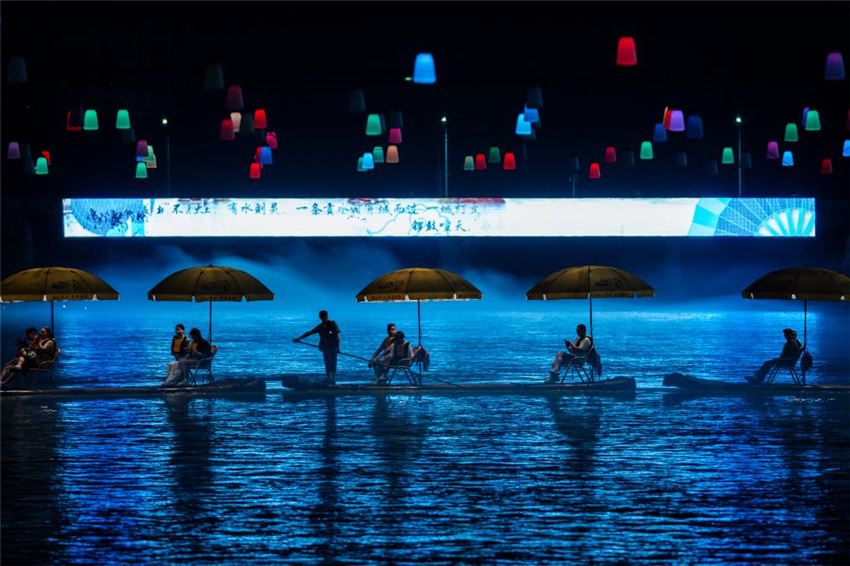 湖北宣恩：一河夜色起 精彩夏日游_fororder_20250710f5191c79d39242c9850477fce27886df_691615ce5c3843b3888ceb4fe25411df