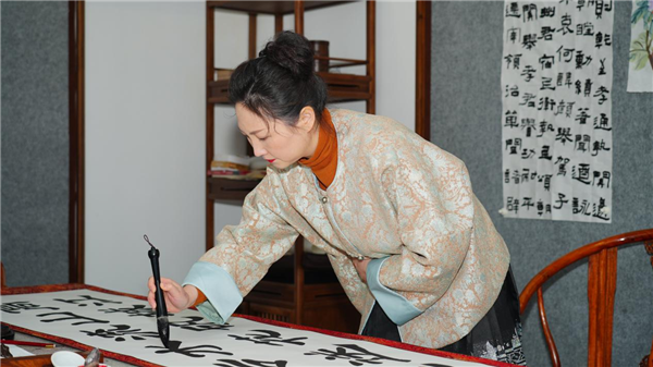 迎三八妇女节 武水集团在古琴台举办“既济书苑”女职工国学活动_fororder_图片10