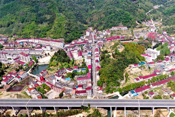 襄阳谷城：紫气东来添福祉 金山秀水惠民生_fororder_图片1