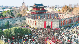 “荆州十二时辰”让游客全方位“入戏” 千年古城变身没有围墙的大剧场