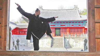 “杰克师傅”在武当山成家立业