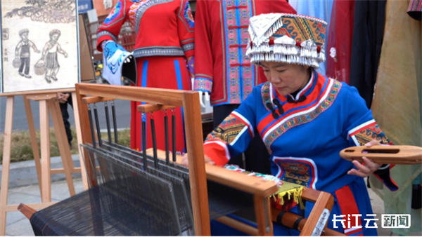 宜昌长阳:“巴风土韵”耀资丘 非遗传承展活力