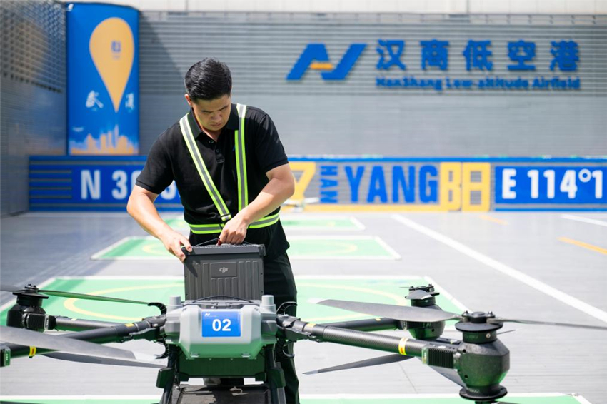 武汉新增10条低空物流航线_fororder_202506167ba4e34ccd544f3fae9779c574fc6d13_875d360156dd40e1901574d1ee608ae5