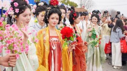 一场跨越800年的春日之约 武汉新洲花朝节何以“出圈”？